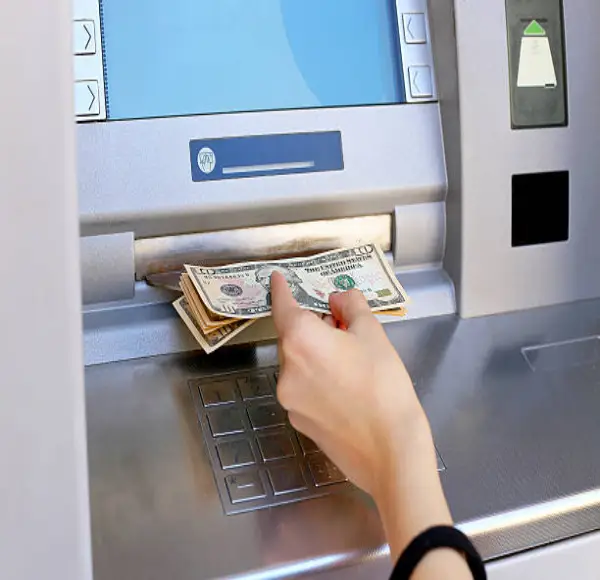 inserting-a-credit-card-to-atm